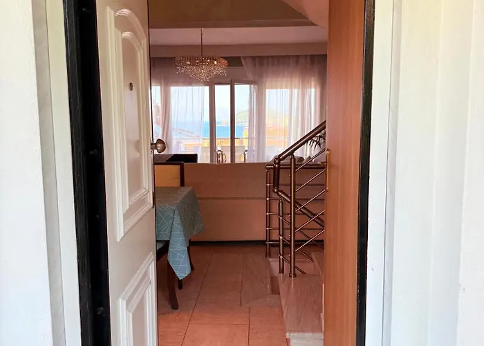 Athina - Premier Sea Villa PalaiónTsiflíkion