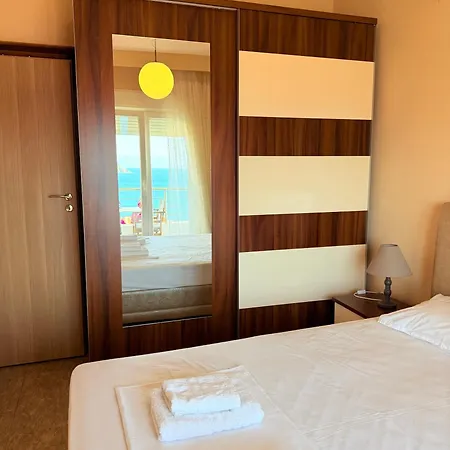 Willa Athina - Premier Sea